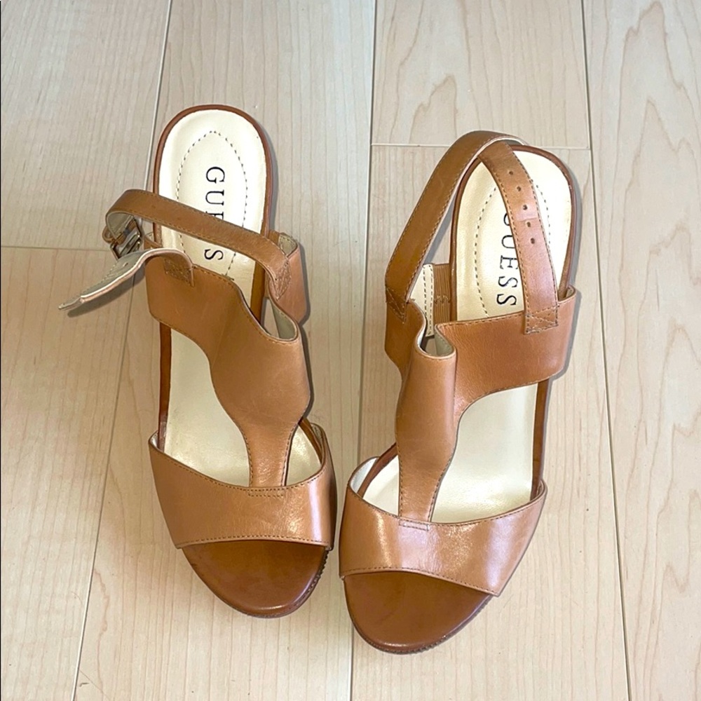 Never worn Guess wedges